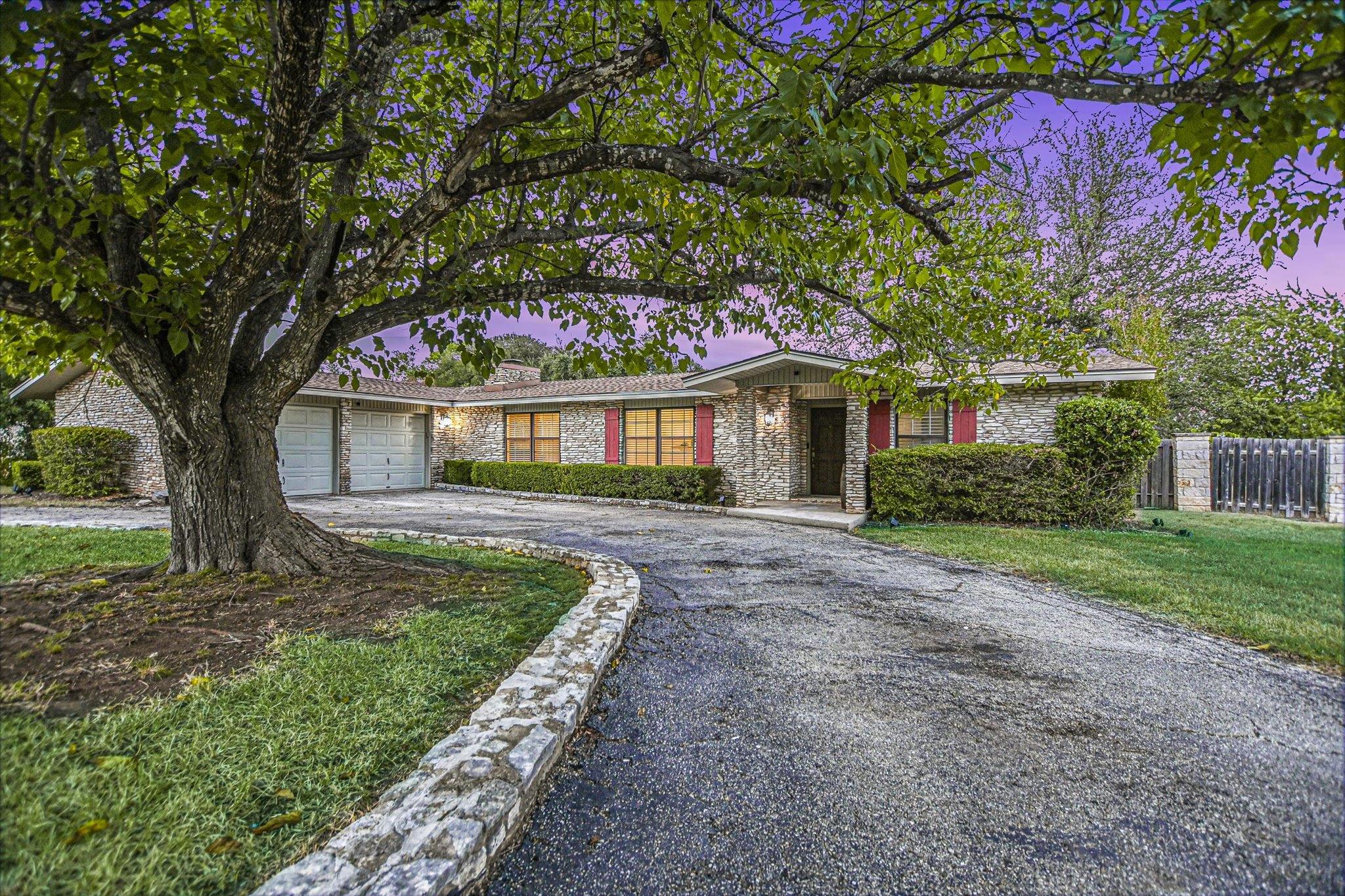 1004 Biscayne CV SW