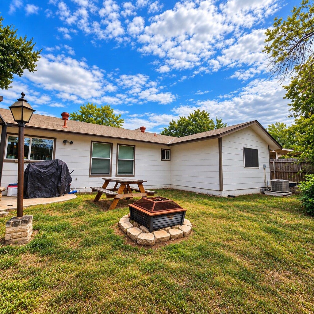 Photo of 6730 Spring Manor ST, San Antonio, TX 78249 (MLS # 2978550)