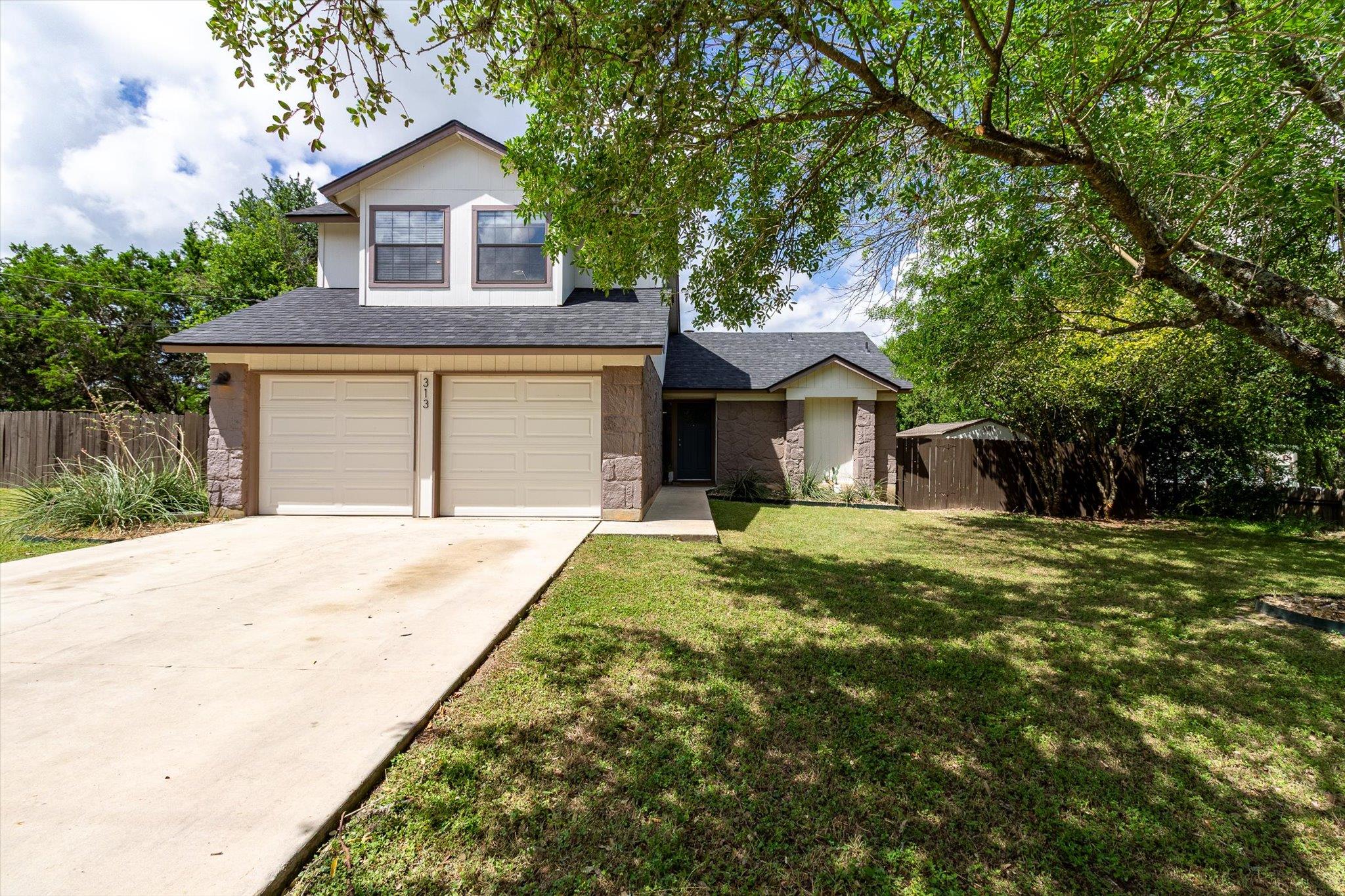 313 Hunter Ridge RD