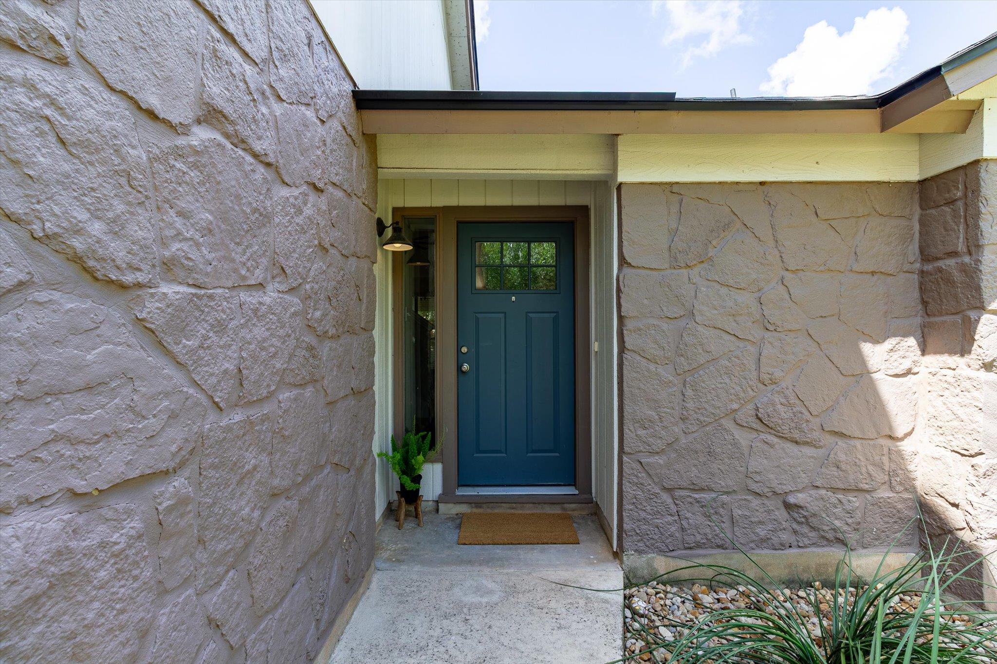 313 Hunter Ridge RD