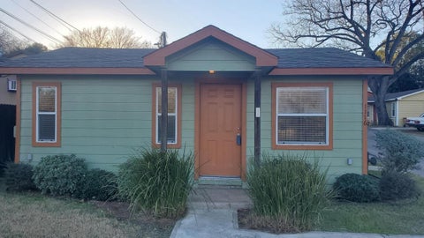 Photo of 1116 Northwestern Ave #C, Austin, TX 78702 (MLS # 2435427)