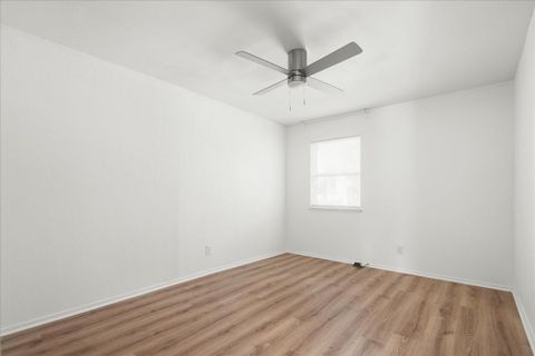 Tiny photo for 559 Demarett DR, Point Venture, TX 78645 (MLS # 8082313)