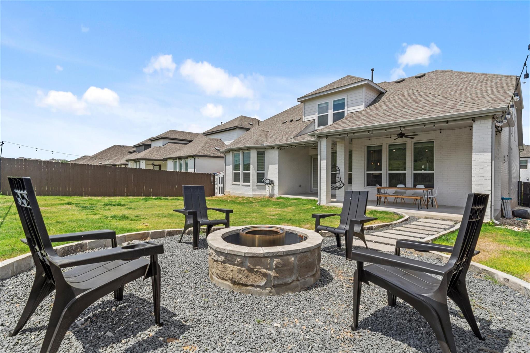 1016 Willie Ranch WAY