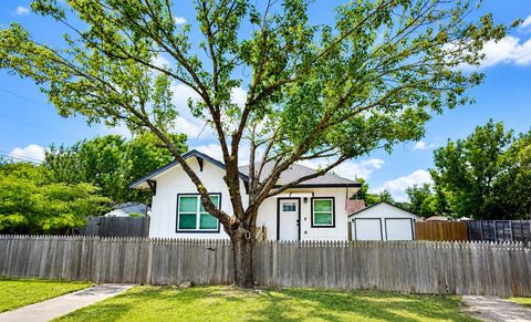 Photo of 1401 W Seventh ST #1, Taylor, TX 76574 (MLS # 7612087)
