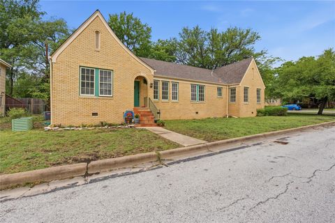 Photo of 609 Carolyn Ave, Austin, TX 78705 (MLS # 9183013)