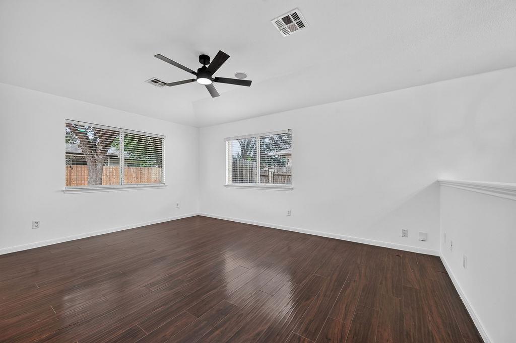 2113 Pearson WAY