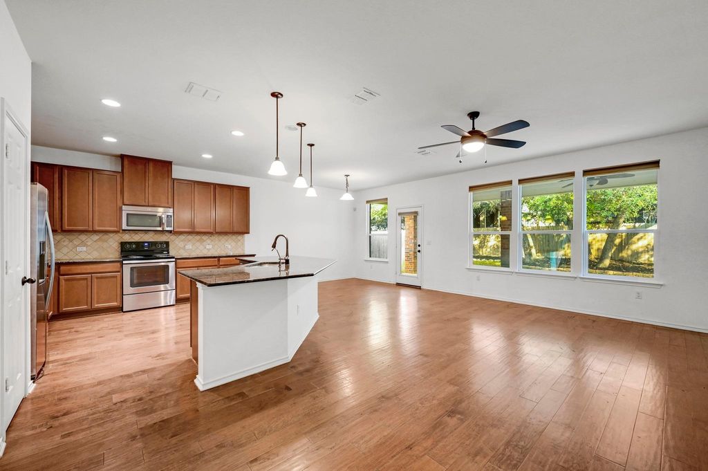 Photo of 322 White Willow DR, San Marcos, TX 78666 (MLS # 4455685)