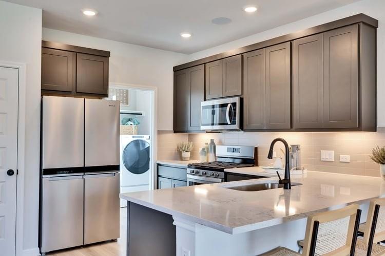 2231 Oscar Eli PL