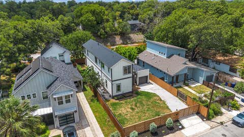 Tiny photo for 3101 Lyons RD #n/a, Austin, TX 78702 (MLS # 4187460)