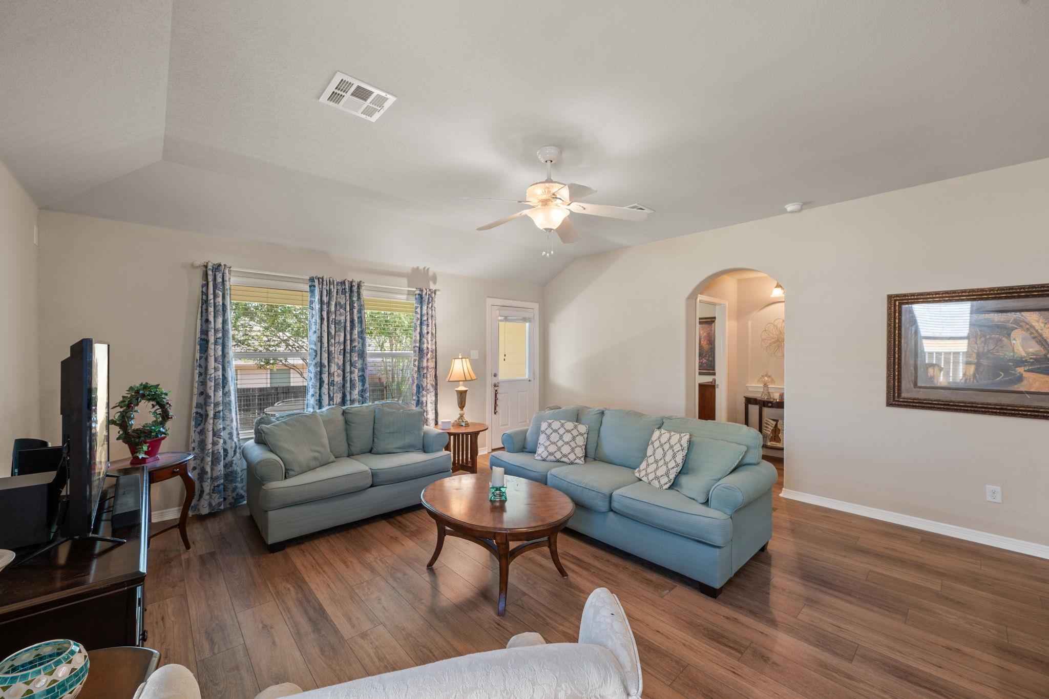 191 Lavender LN