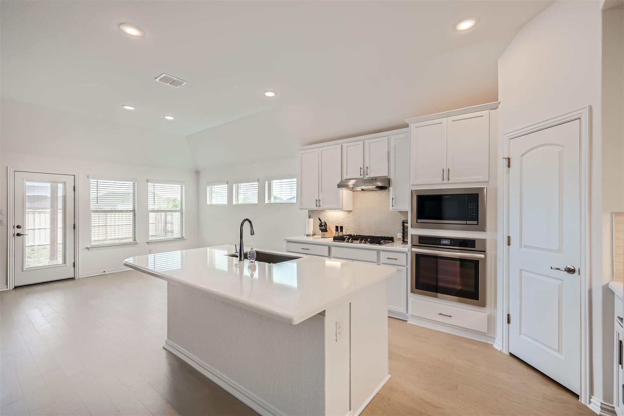 Bastrop, Texas 78602, United States, 3 Bedrooms Bedrooms, ,2 BathroomsBathrooms,Residential,Active,93464