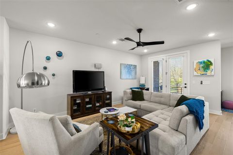 200 W 56th ST 4102 Austin TX 78751