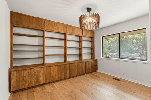 Tiny photo for 701 Terrace Mountain DR, West Lake Hills, TX 78746 (MLS # 5427600)