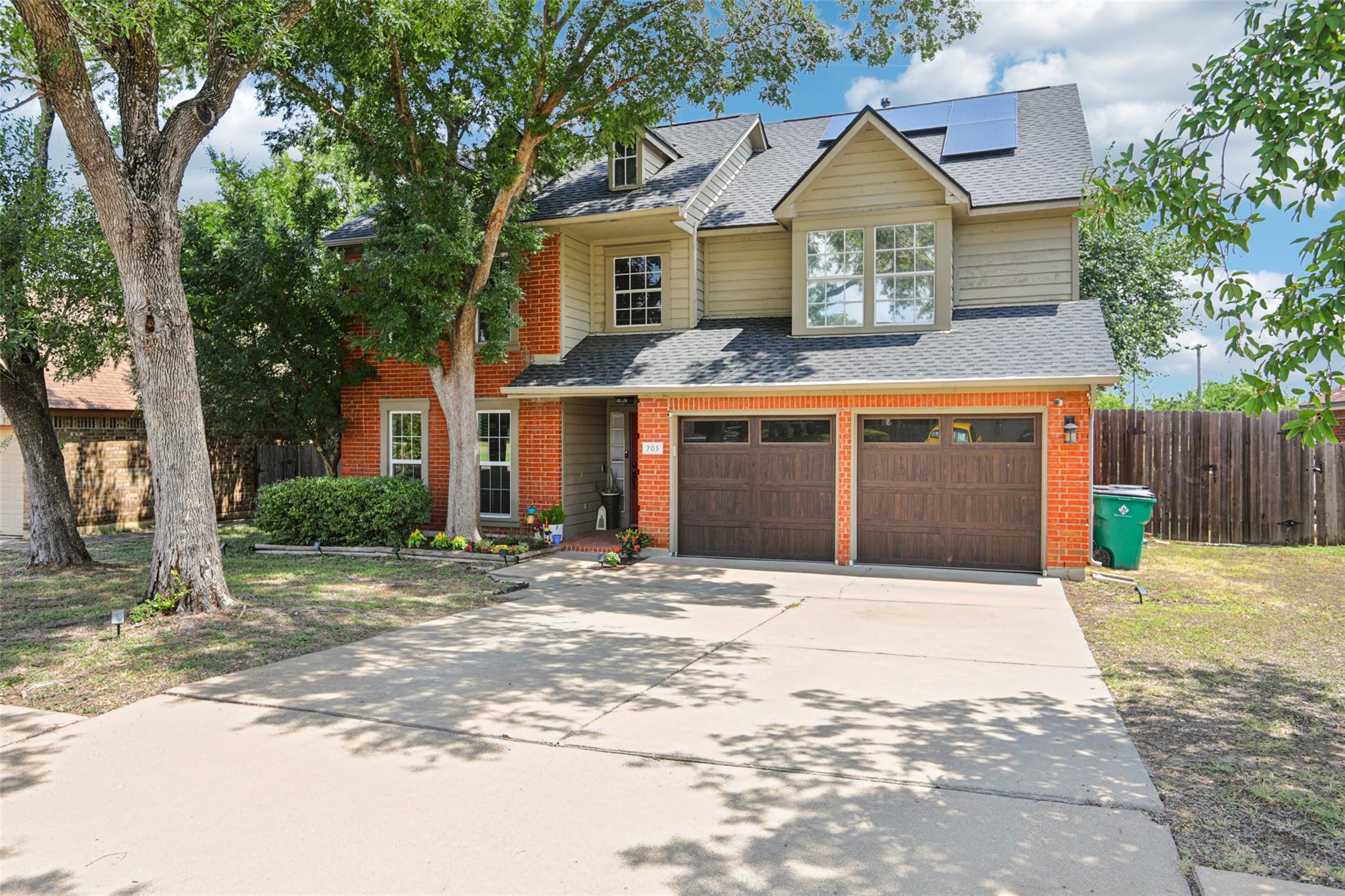 705 Canyon Bend RD