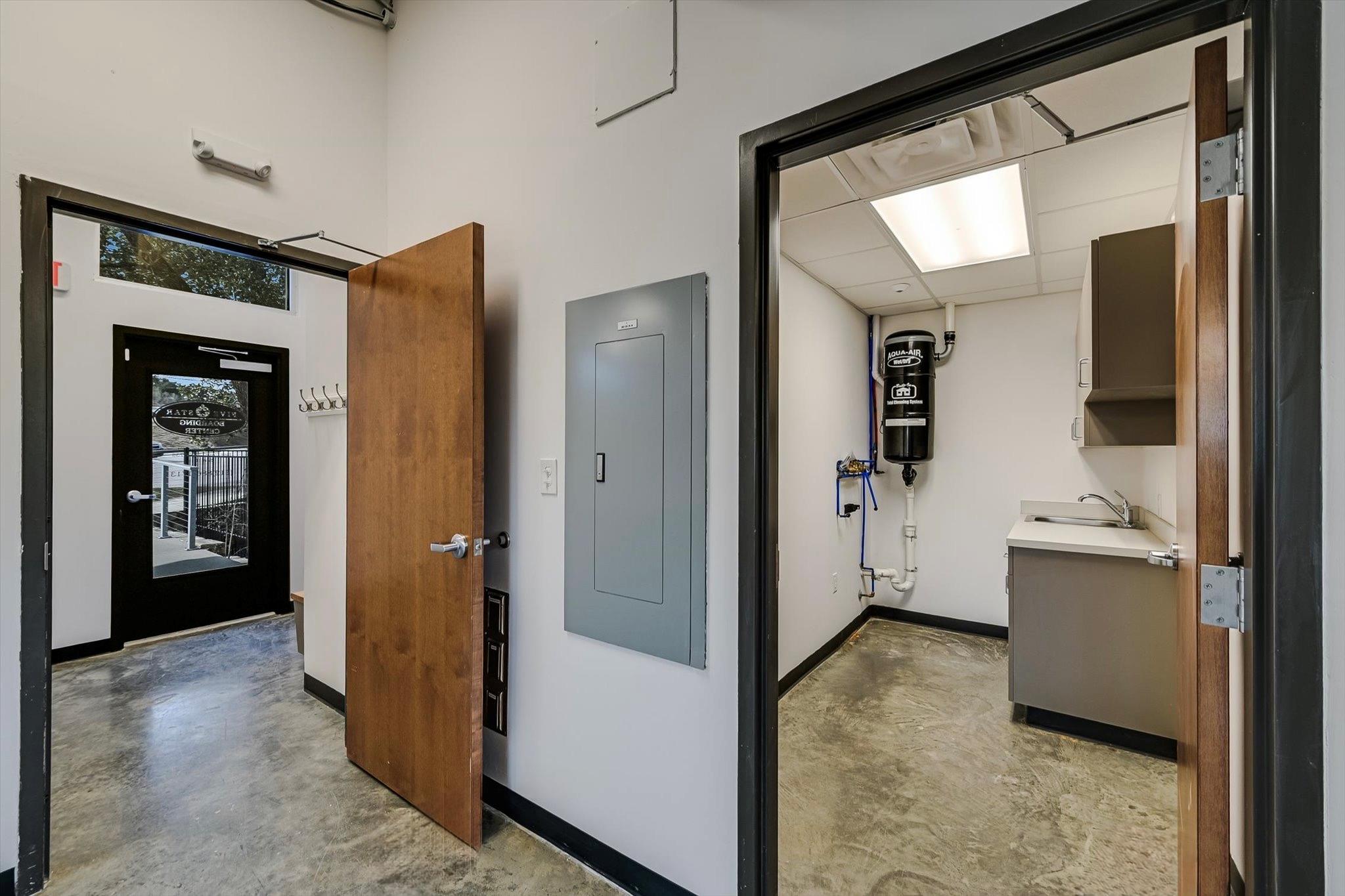 15314 W State Highway 71