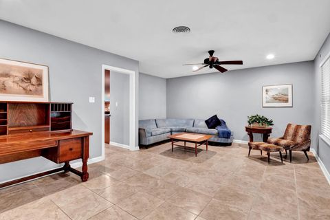 Tiny photo for 1405 Briarcliff BLVD, Austin, TX 78723 (MLS # 1523679)