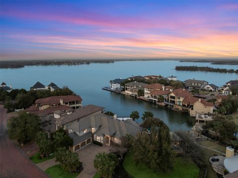 130 Applehead Island DR Horseshoe Bay TX 78657