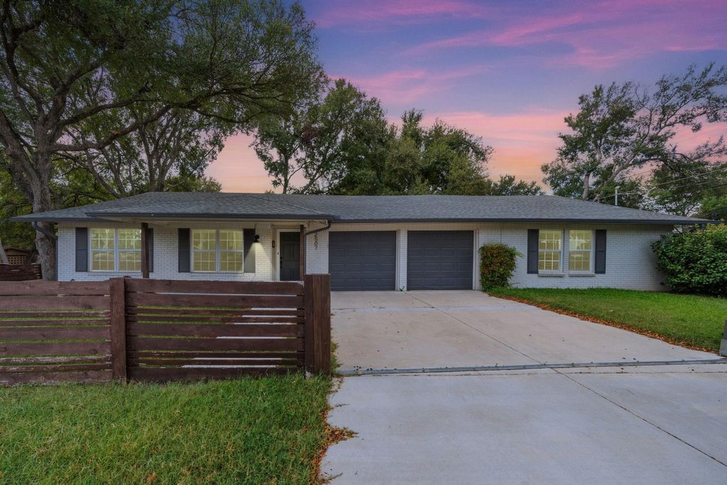 Photo of 2507 Western Trails BLVD, Austin, TX 78745 (MLS # 1594484)