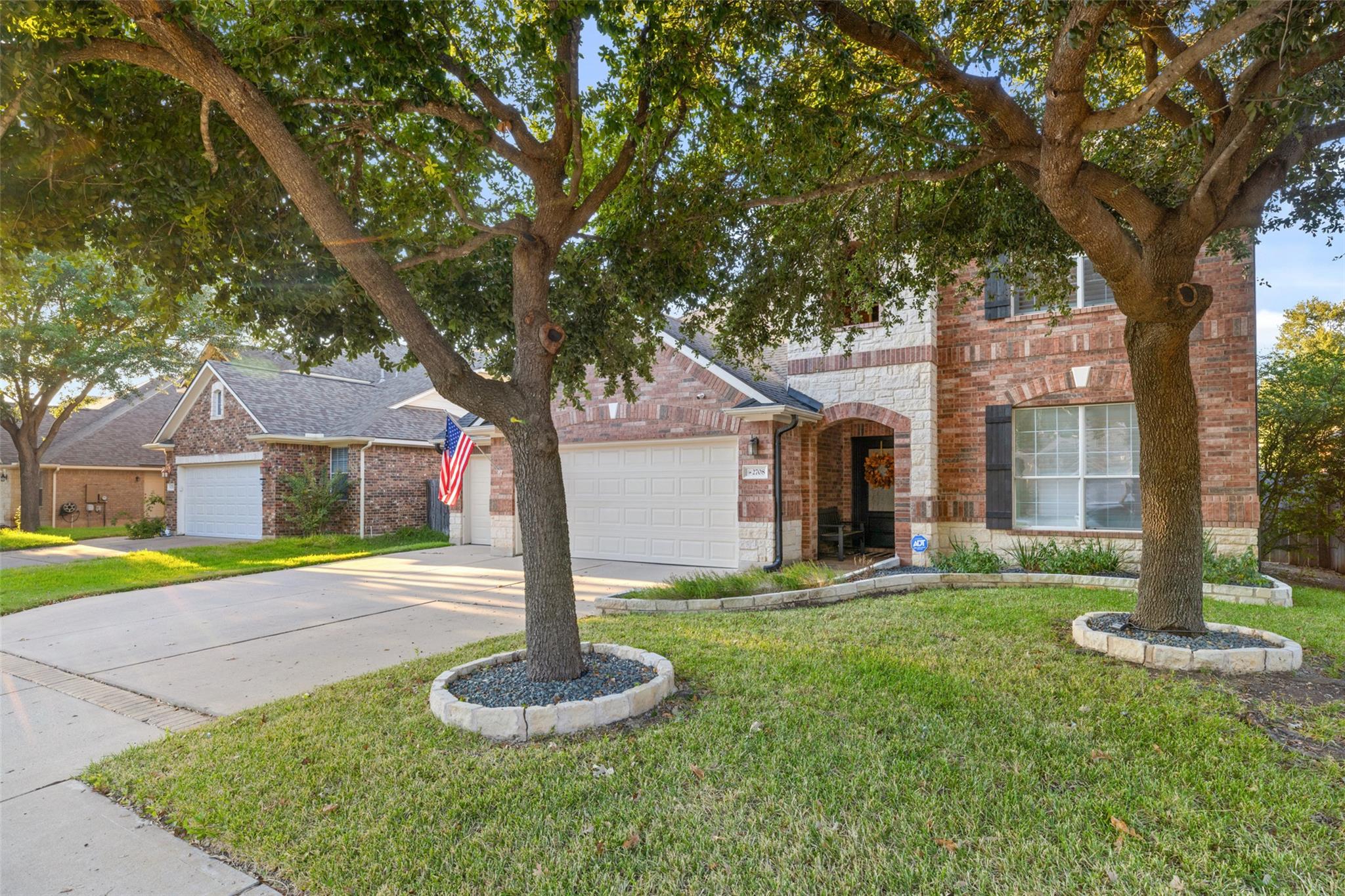 2708 Cedar Springs PL