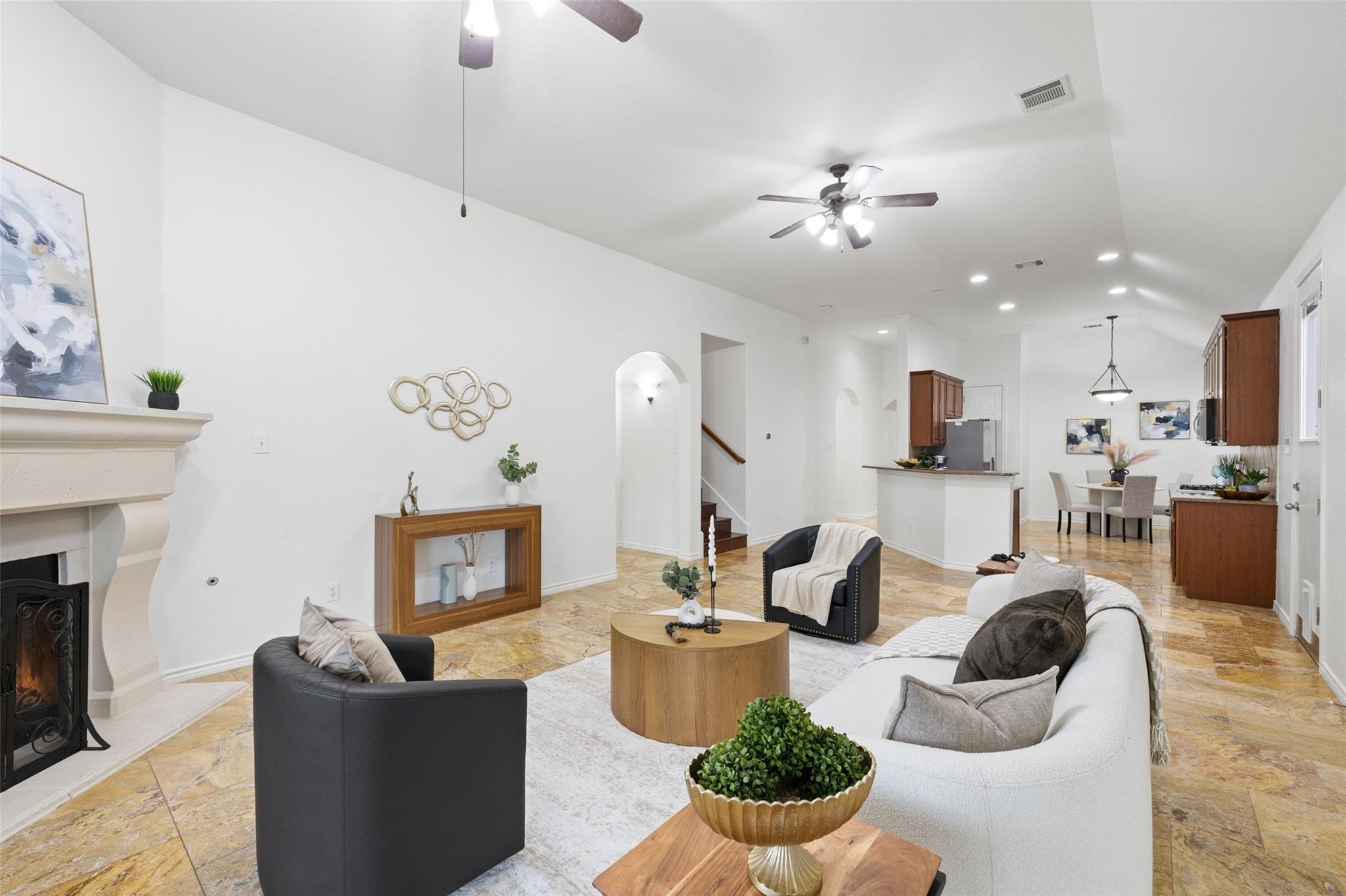 3904 Harvey Penick DR