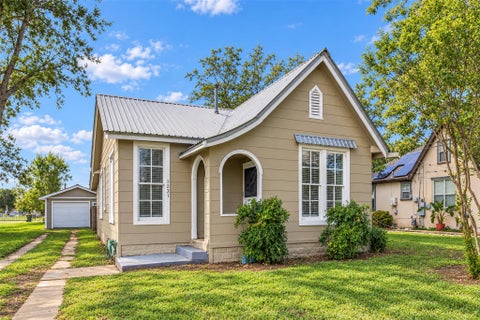 Photo of 1231 N Saint Joseph ST, Gonzales, TX 78629 (MLS # 9449988)