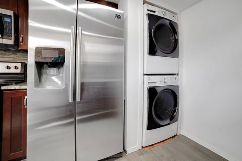 Tiny photo for 1 Crystal Springs Court CT #H, The Hills, TX 78738 (MLS # 9778437)