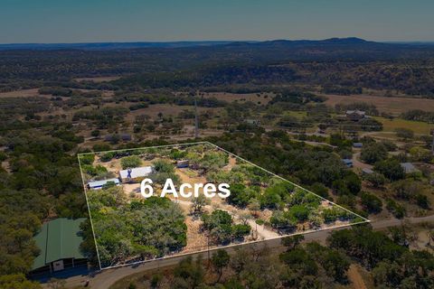 1129 Lonesome LOOP Blanco TX 78606