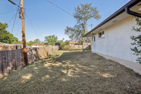 Tiny photo for 5101 Woodmoor DR, Austin, TX 78721 (MLS # 2012318)
