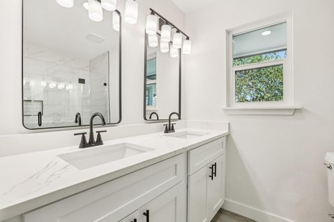 Tiny photo for 5101 Woodmoor DR, Austin, TX 78721 (MLS # 2012318)
