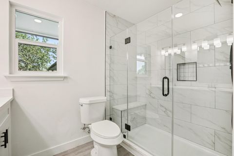 Tiny photo for 5101 Woodmoor DR, Austin, TX 78721 (MLS # 2012318)