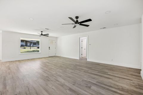 Tiny photo for 5101 Woodmoor DR, Austin, TX 78721 (MLS # 2012318)