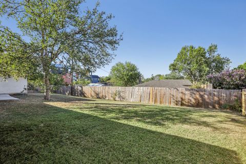 Tiny photo for 5101 Woodmoor DR, Austin, TX 78721 (MLS # 2012318)