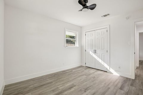 Tiny photo for 5101 Woodmoor DR, Austin, TX 78721 (MLS # 2012318)