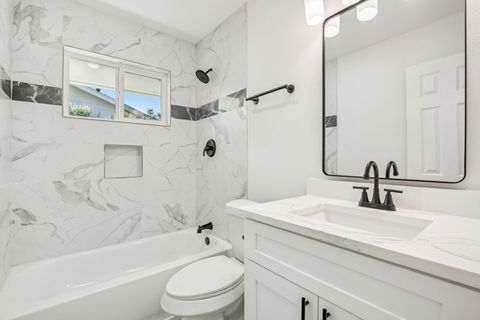 Tiny photo for 5101 Woodmoor DR, Austin, TX 78721 (MLS # 2012318)