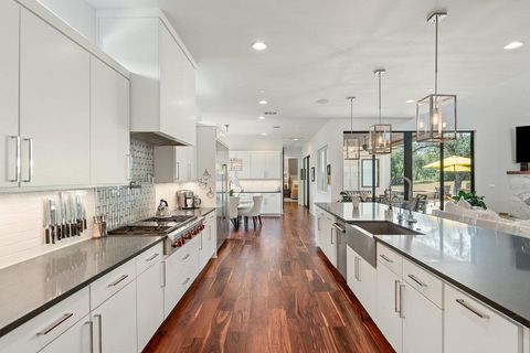 Tiny photo for 908 Cypress Grove DR, Austin, TX 78732 (MLS # 8350967)