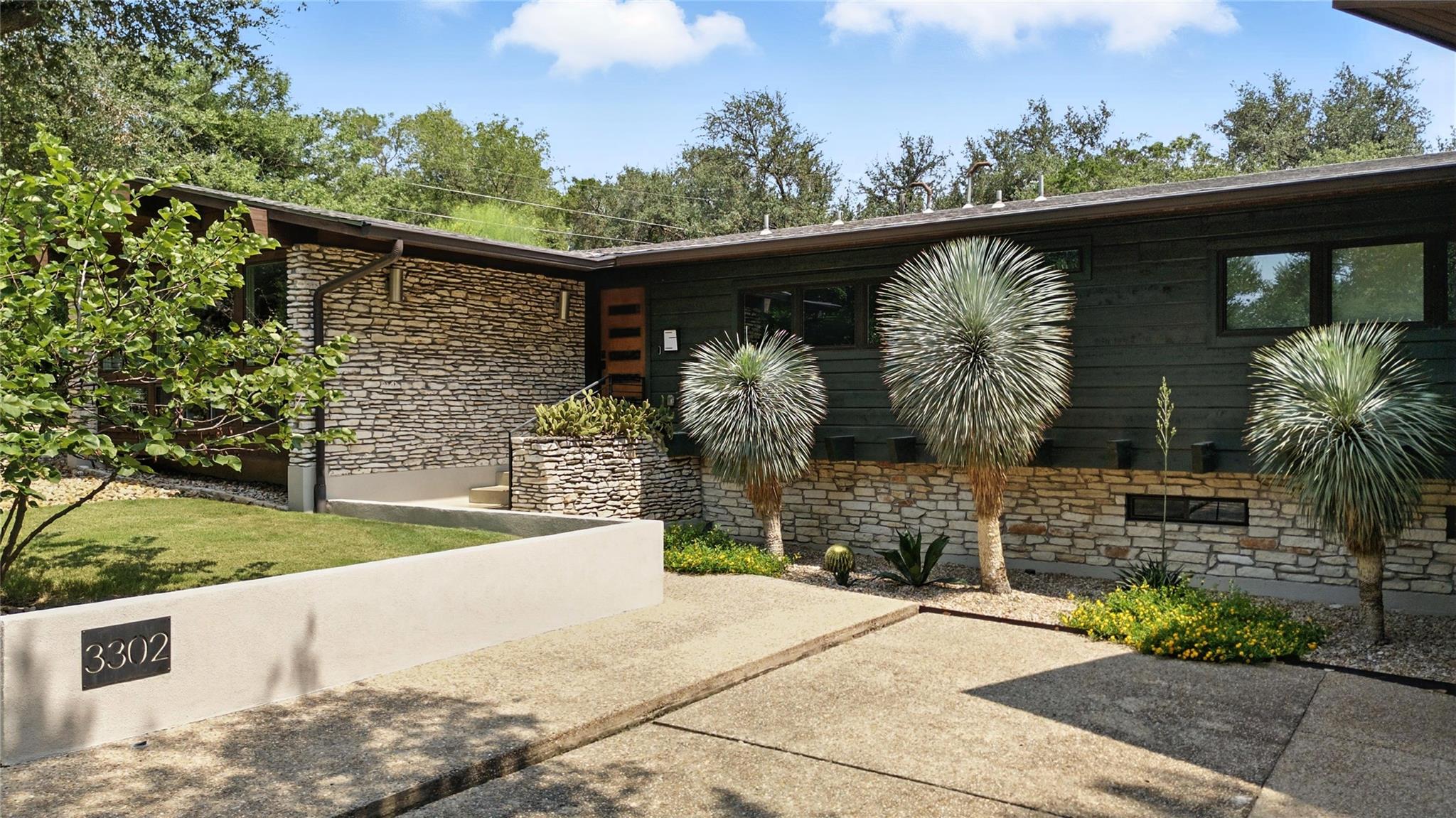 3302 Cherry Tree CIR