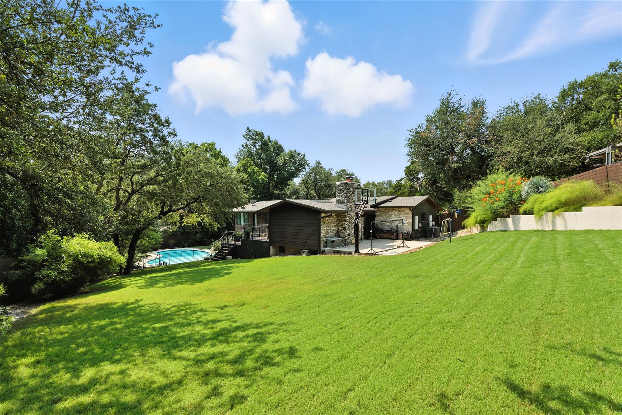 3302 Cherry Tree CIR