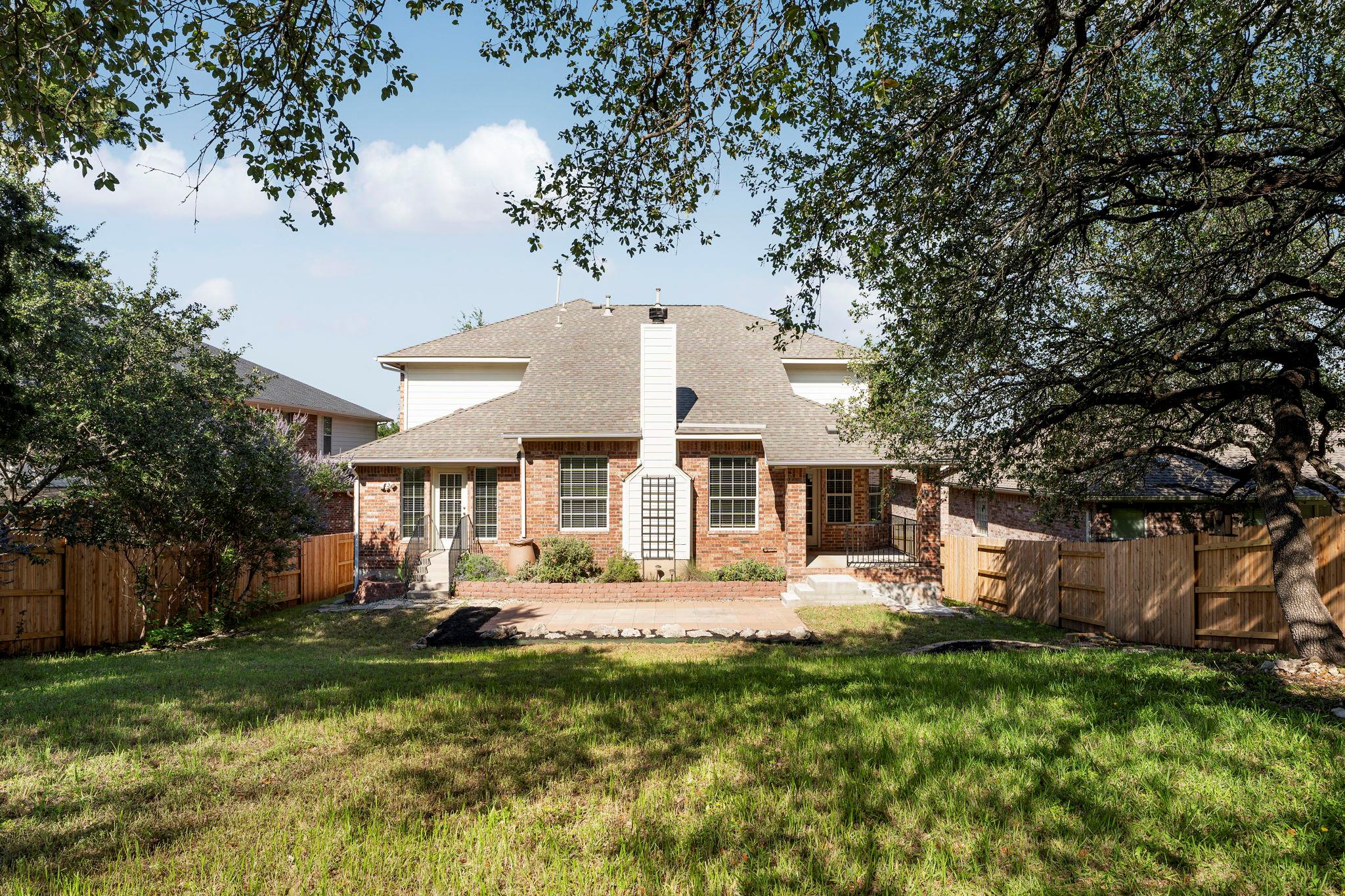 301 Muscovy LN
