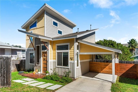 Photo of 1807 Ulit Ave #B, Austin, TX 78702 (MLS # 3581718)