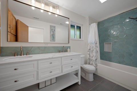 Tiny photo for 6300 Lakeshore DR, Lago Vista, TX 78645 (MLS # 2812486)