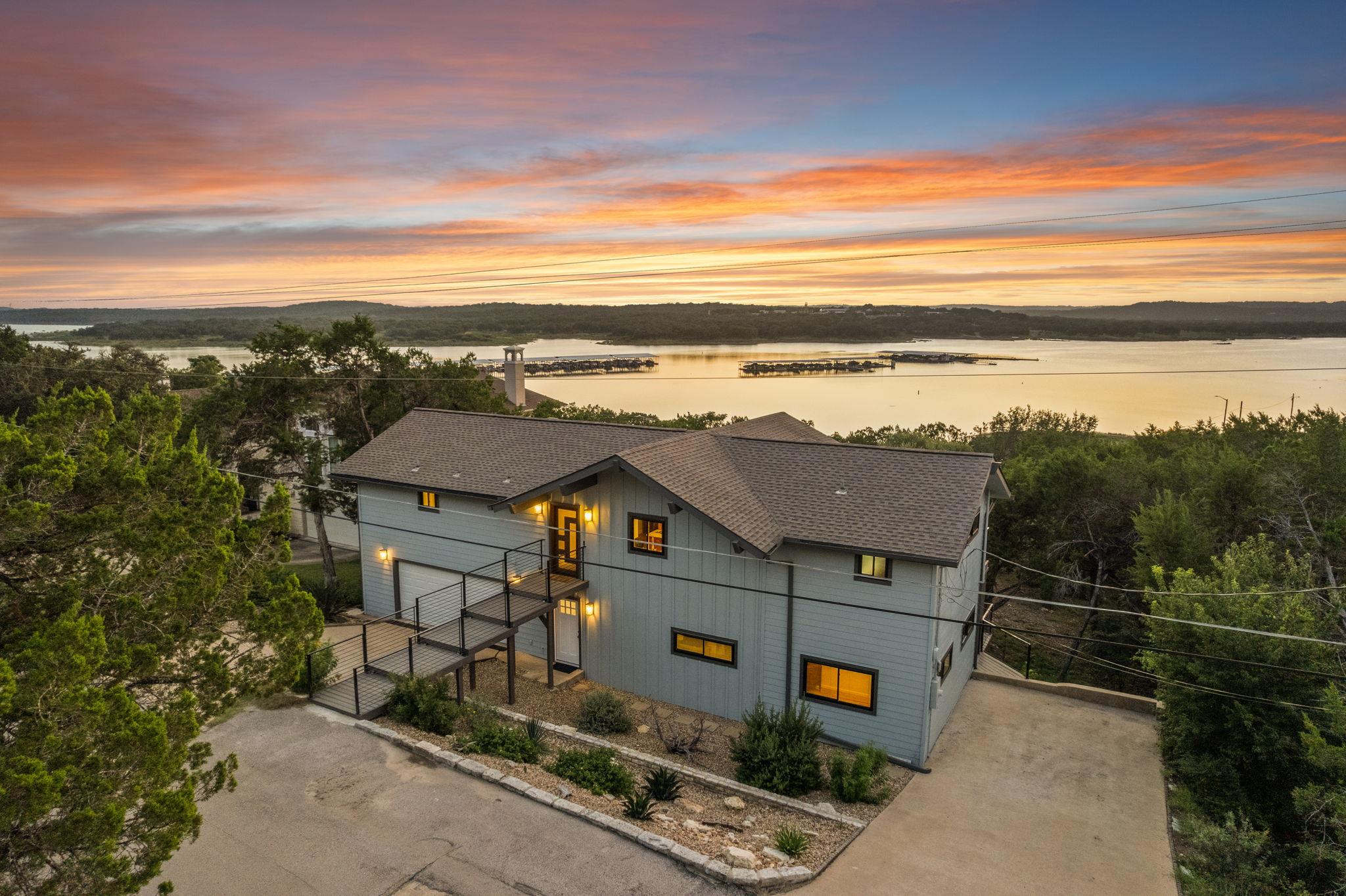 6300 Lakeshore DR