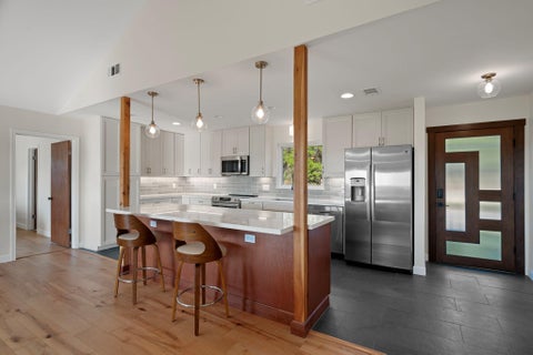 Tiny photo for 6300 Lakeshore DR, Lago Vista, TX 78645 (MLS # 2812486)