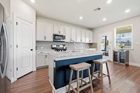 Photo of 142 Dome Peak TER, Dripping Springs, TX 78620 (MLS # 6030901)