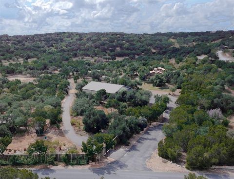 21201 Kathy LN Spicewood TX 78669