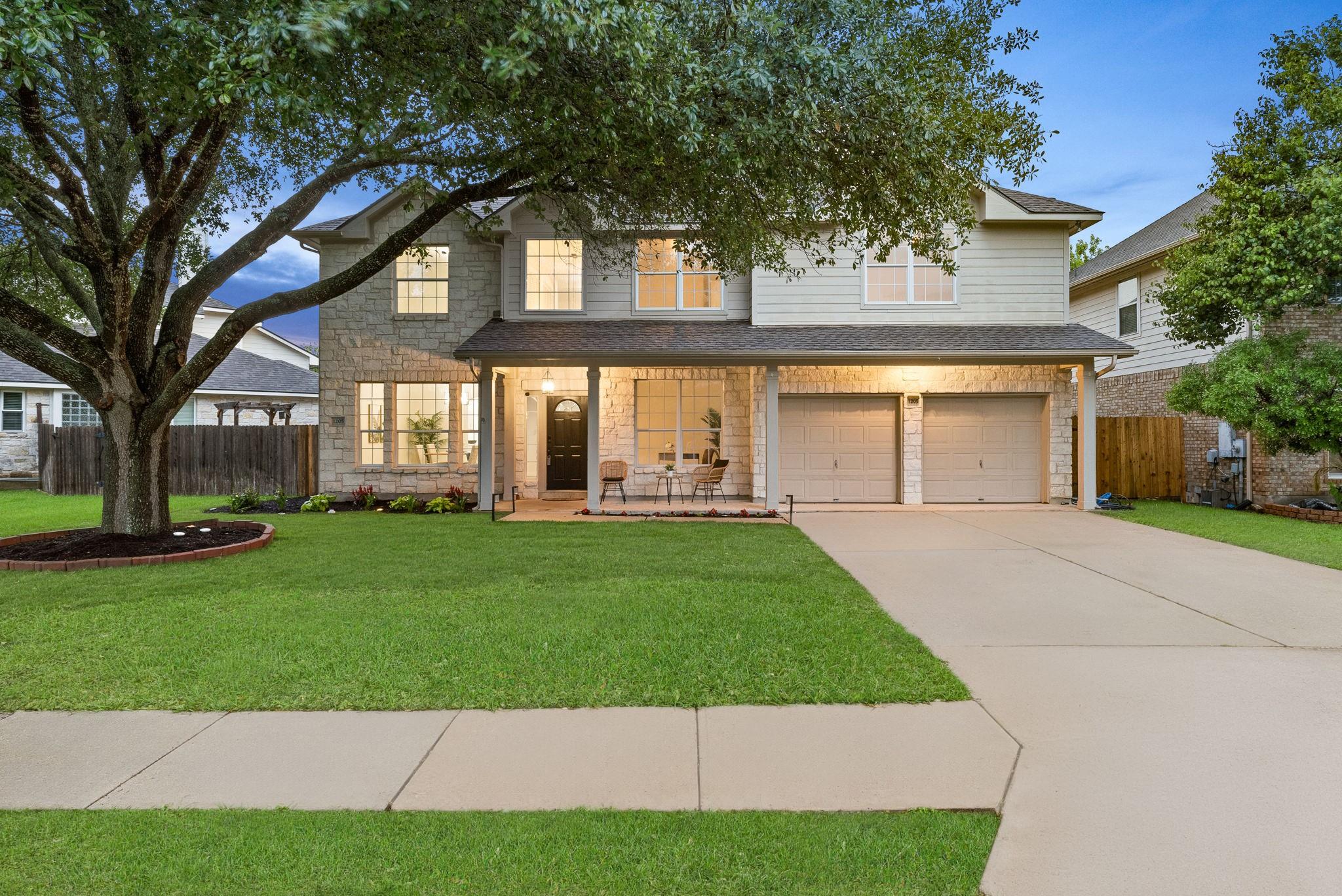 1205 Heppner DR