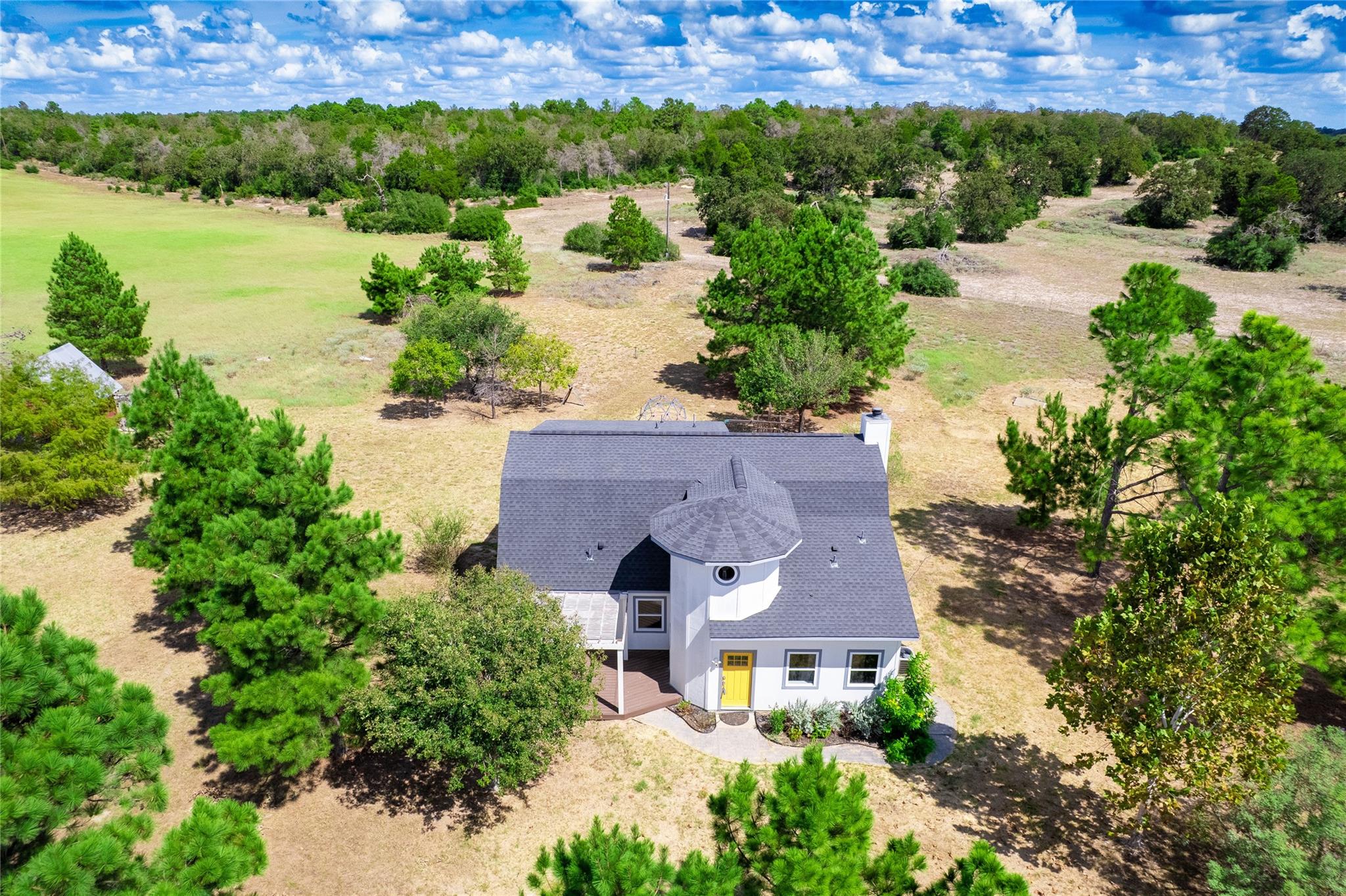245 Country LN