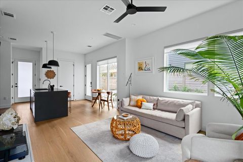 3204 Garden Villa LN 2 Austin TX 78704