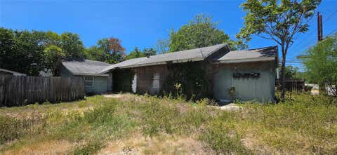 Photo of 125 S Bishop ST, San Marcos, TX 78666 (MLS # 7987296)