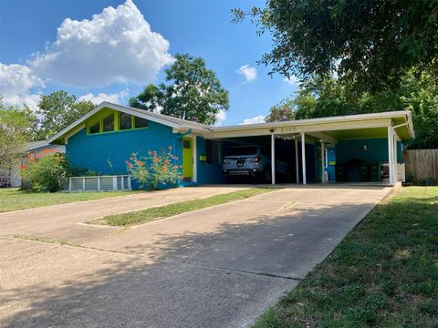 Photo of 2105 Wordsworth DR, Austin, TX 78704 (MLS # 7179745)
