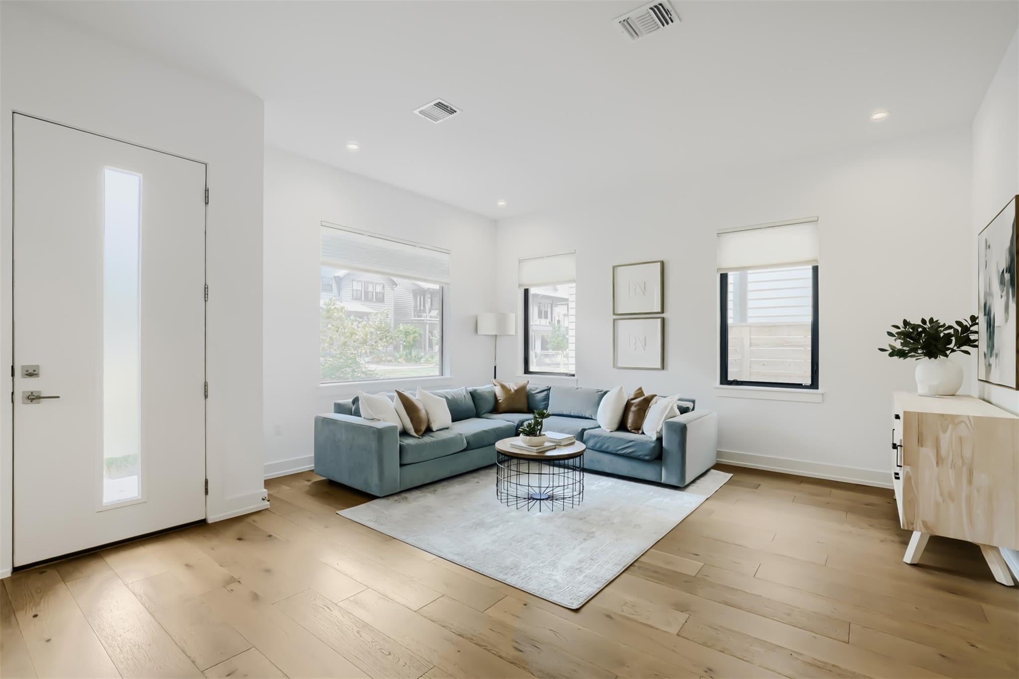 3811 Taniguchi ST